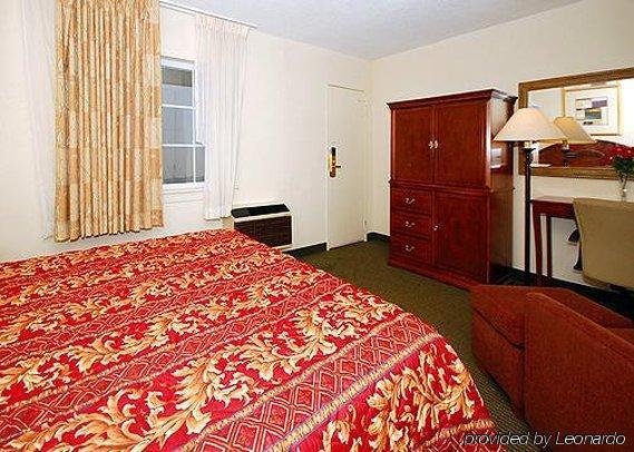 Inn At モンティチェロ エクステリア 写真