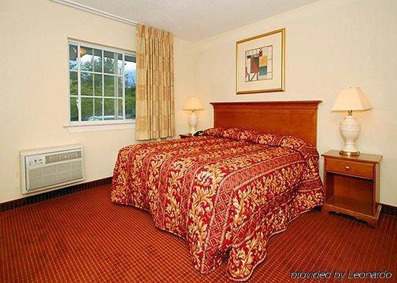 Inn At モンティチェロ エクステリア 写真